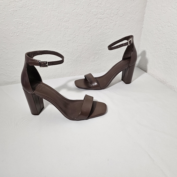 INC strap heel 6.5 - Picture 5 of 5